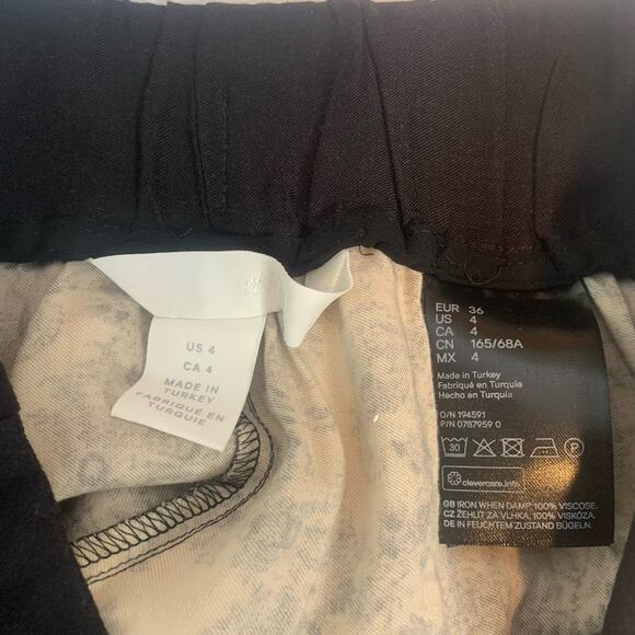 H&M Pants Womens 4 Wide-Leg Crop Boho Chic Baroque Print Black Cream Flowy - Picture 7 of 11